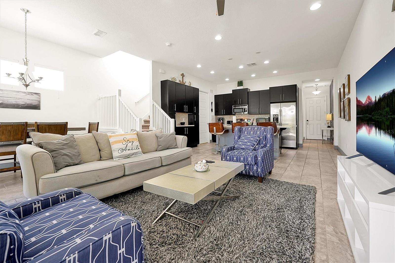 FESTIVAL PH 1 - Residential Lease