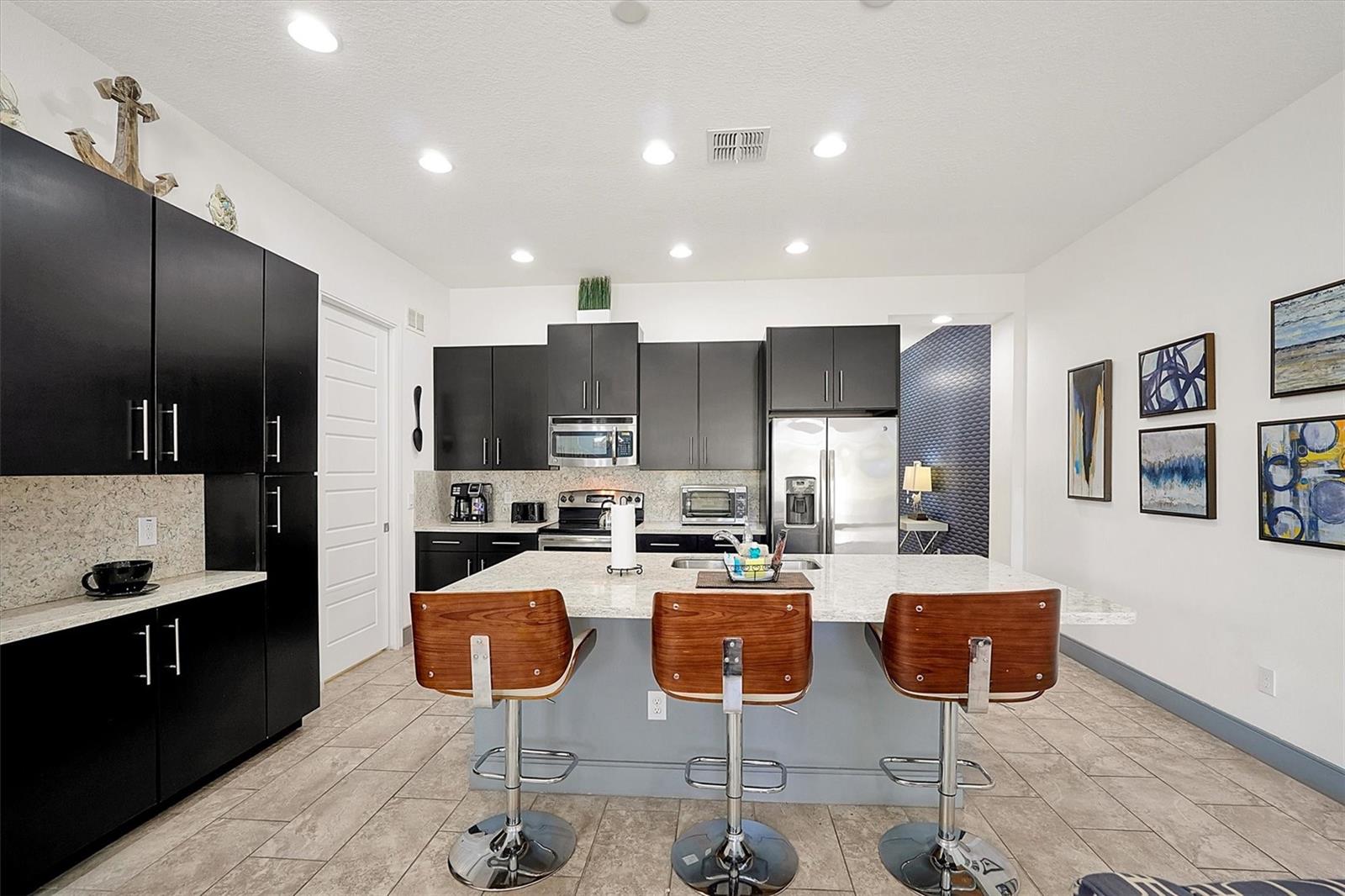 FESTIVAL PH 1 - Residential Lease