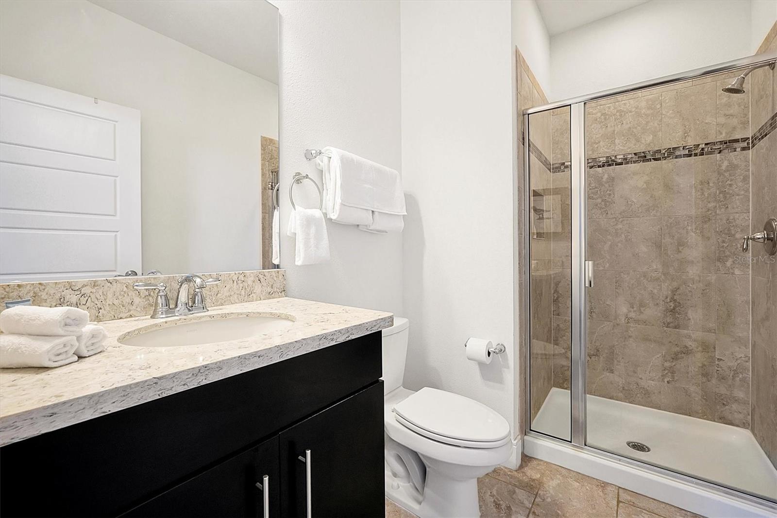 FESTIVAL PH 1 - Residential Lease