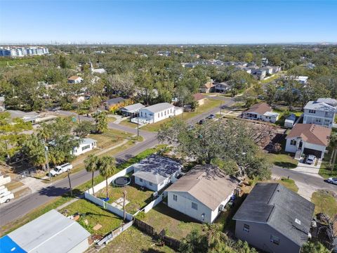 A home in TAMPA