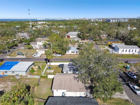 A home in TAMPA