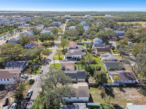 A home in TAMPA