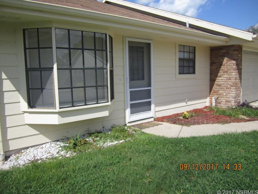 Very nice 2 bed /2 bath ,1 car garage home in Fairgreen. Air conditioned FL room,Master bath has handicapped shower/tub,2nd bedroom could easily be used as master bedroom. ;For Sale