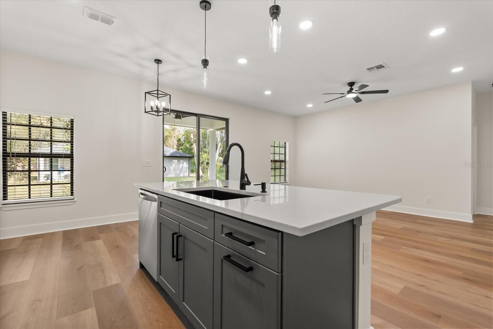 PLANTATION ESTATES UNIT 01 - Residential