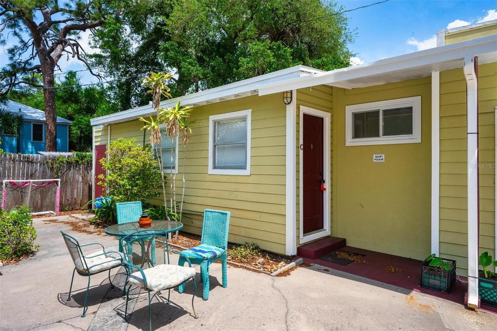 Photo of 321 Ohio Place #C, Sarasota, FL 34236 (MLS # A4689345)