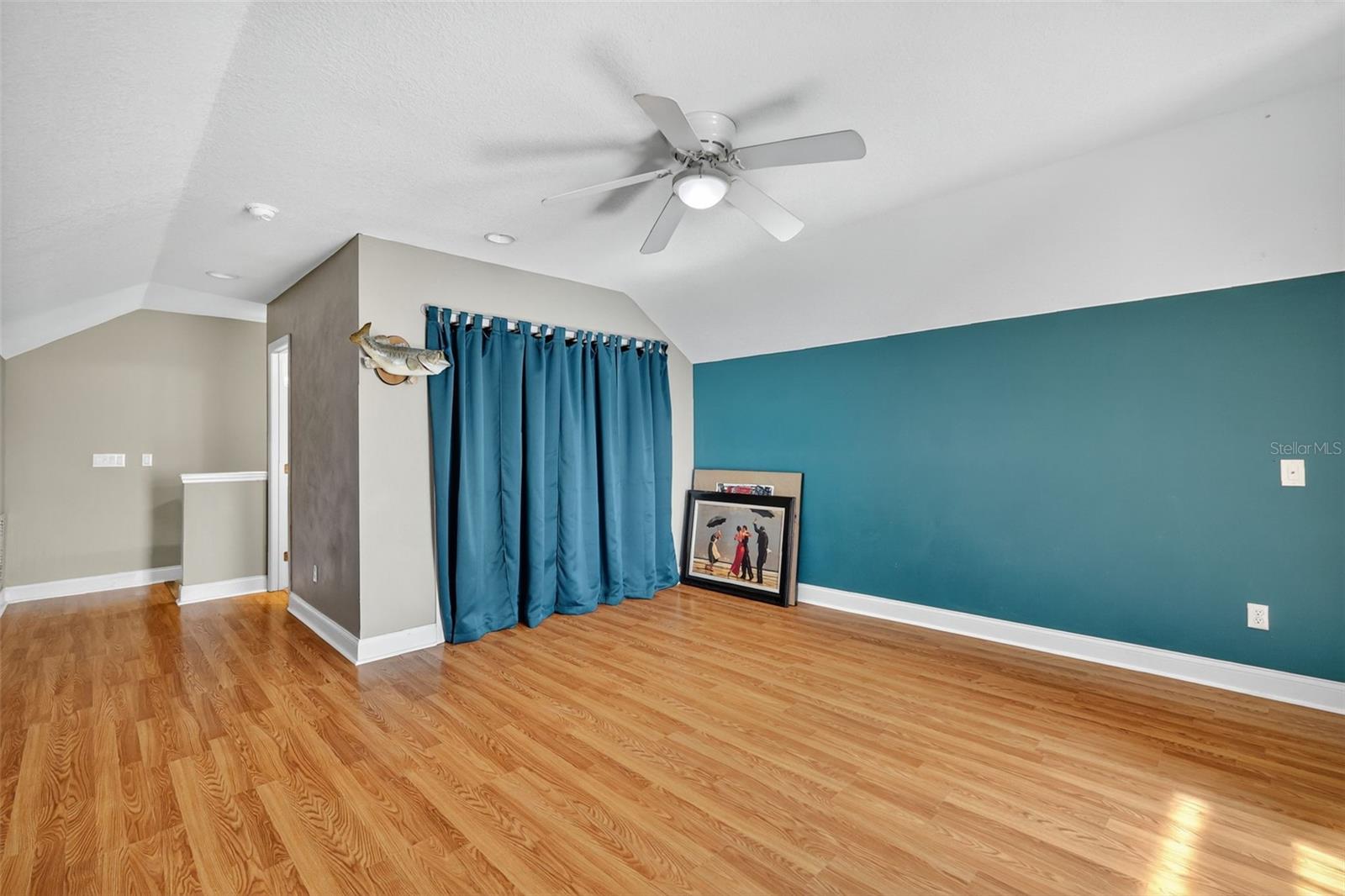 MEETS AND BOUNDS - Residential