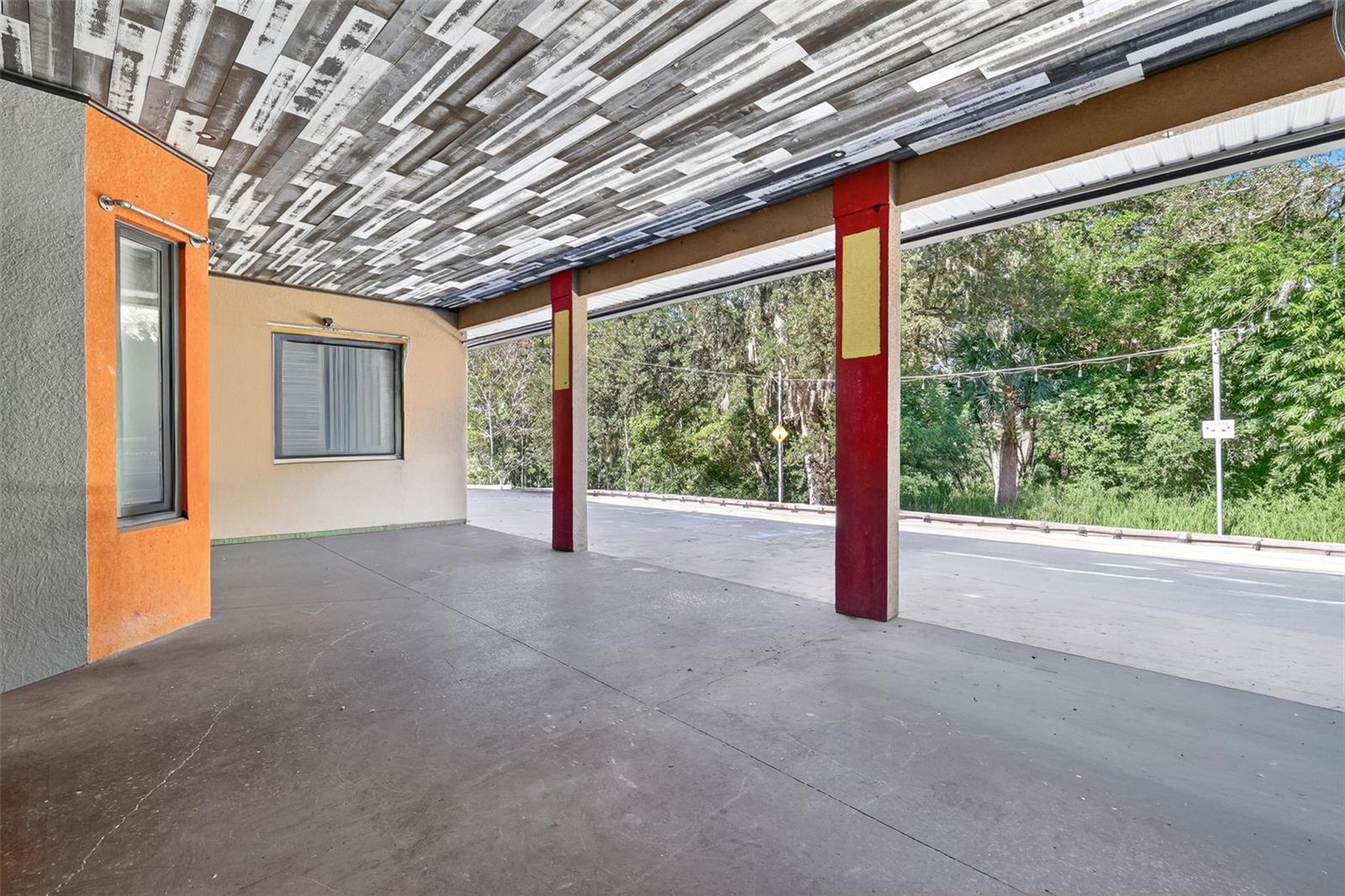 MEETS AND BOUNDS - Residential