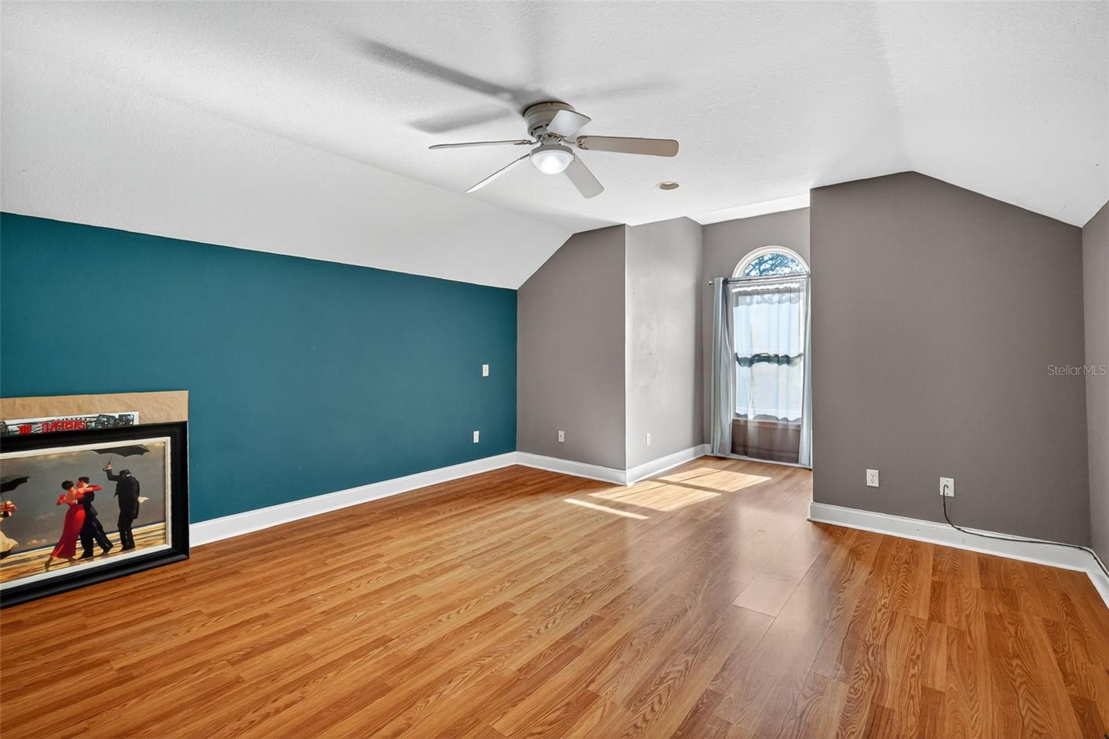 MEETS AND BOUNDS - Residential