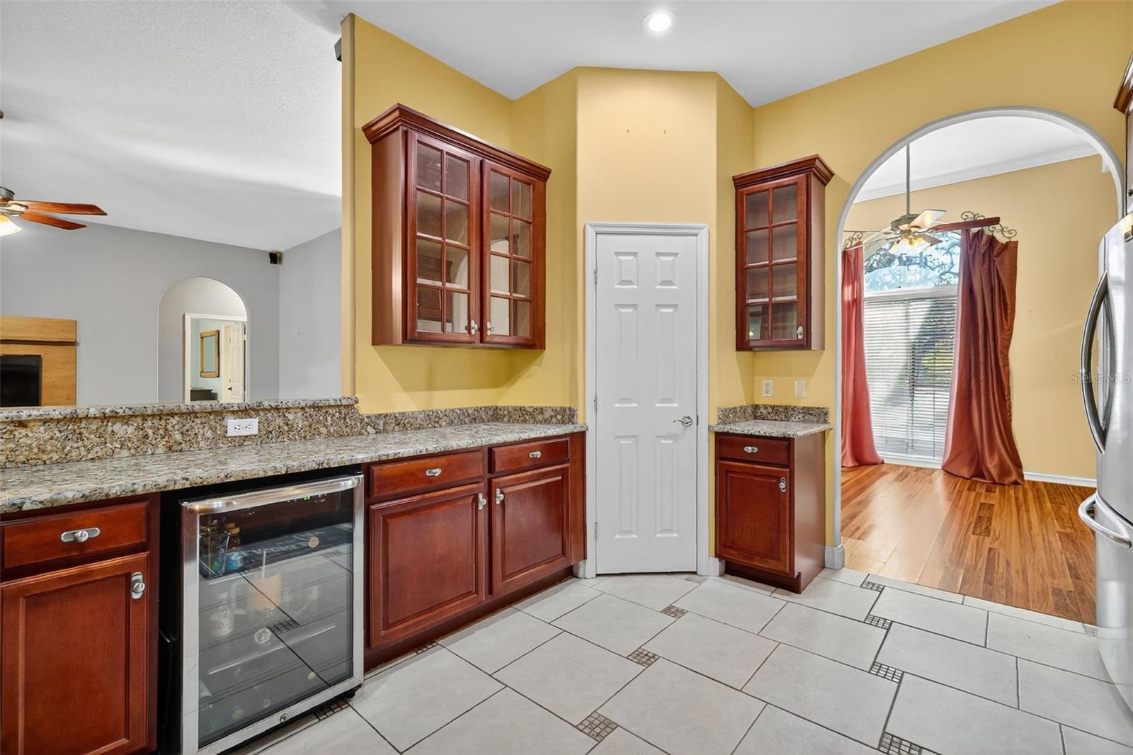 MEETS AND BOUNDS - Residential