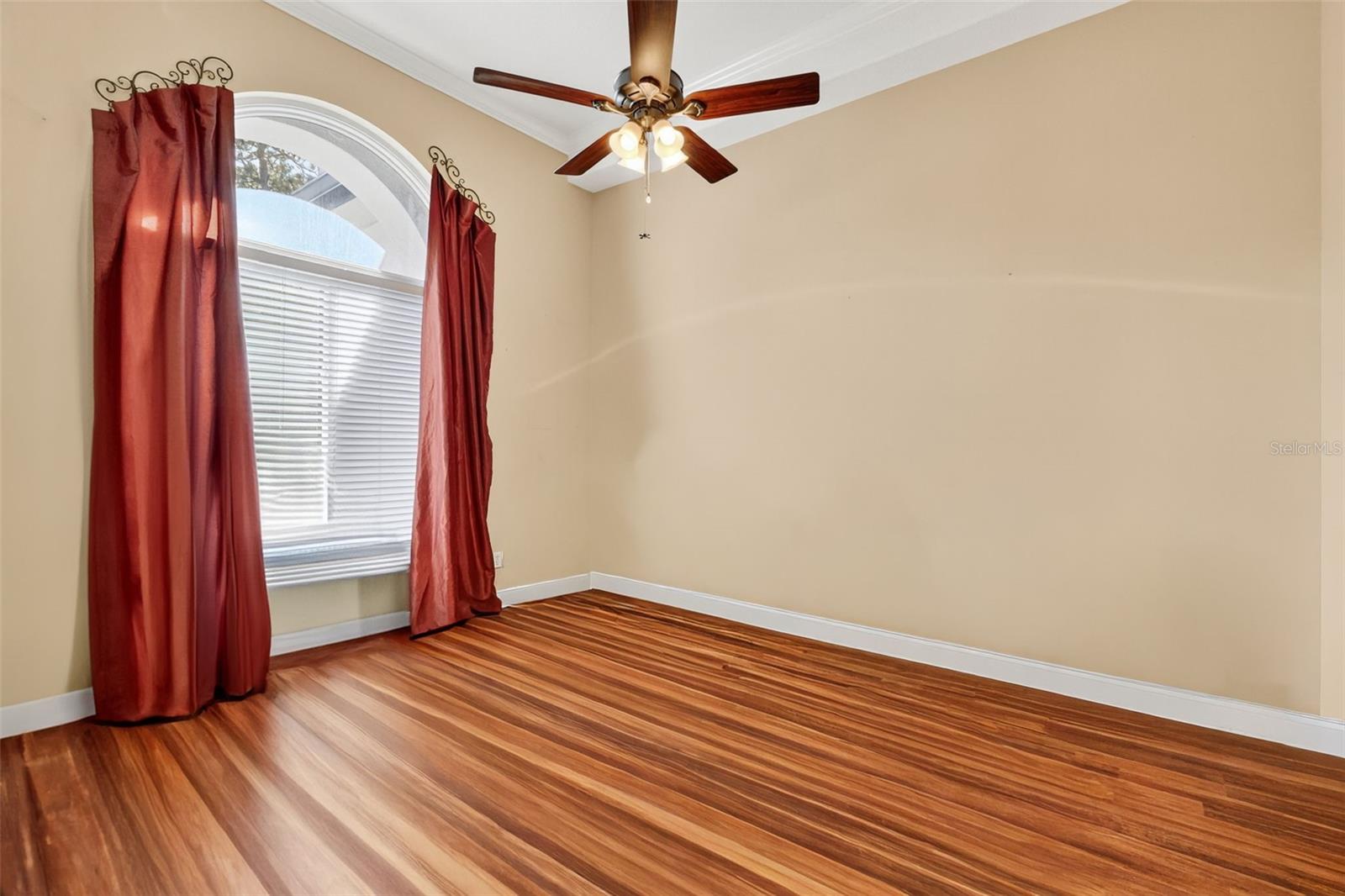 MEETS AND BOUNDS - Residential