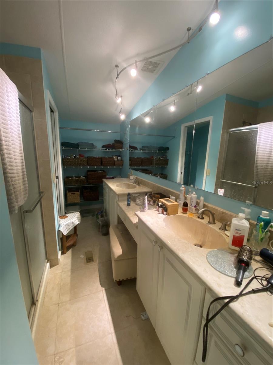 DAYTONA NORTH - Residential