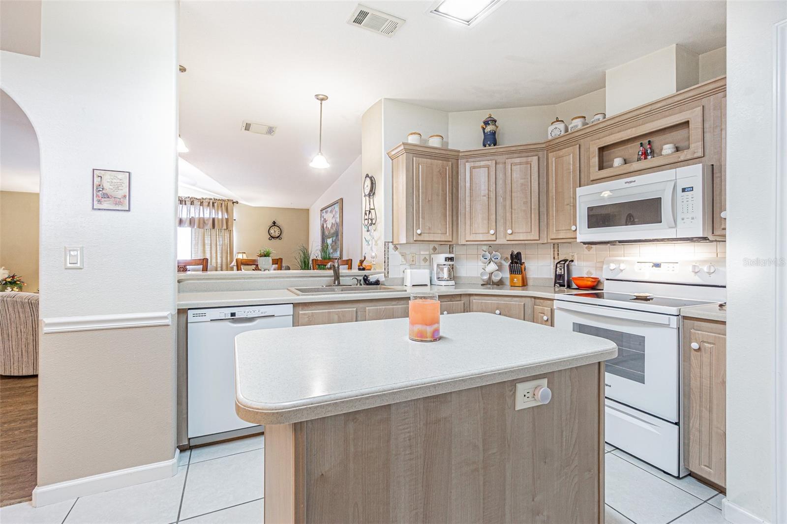 GRAND HORIZONS - Residential