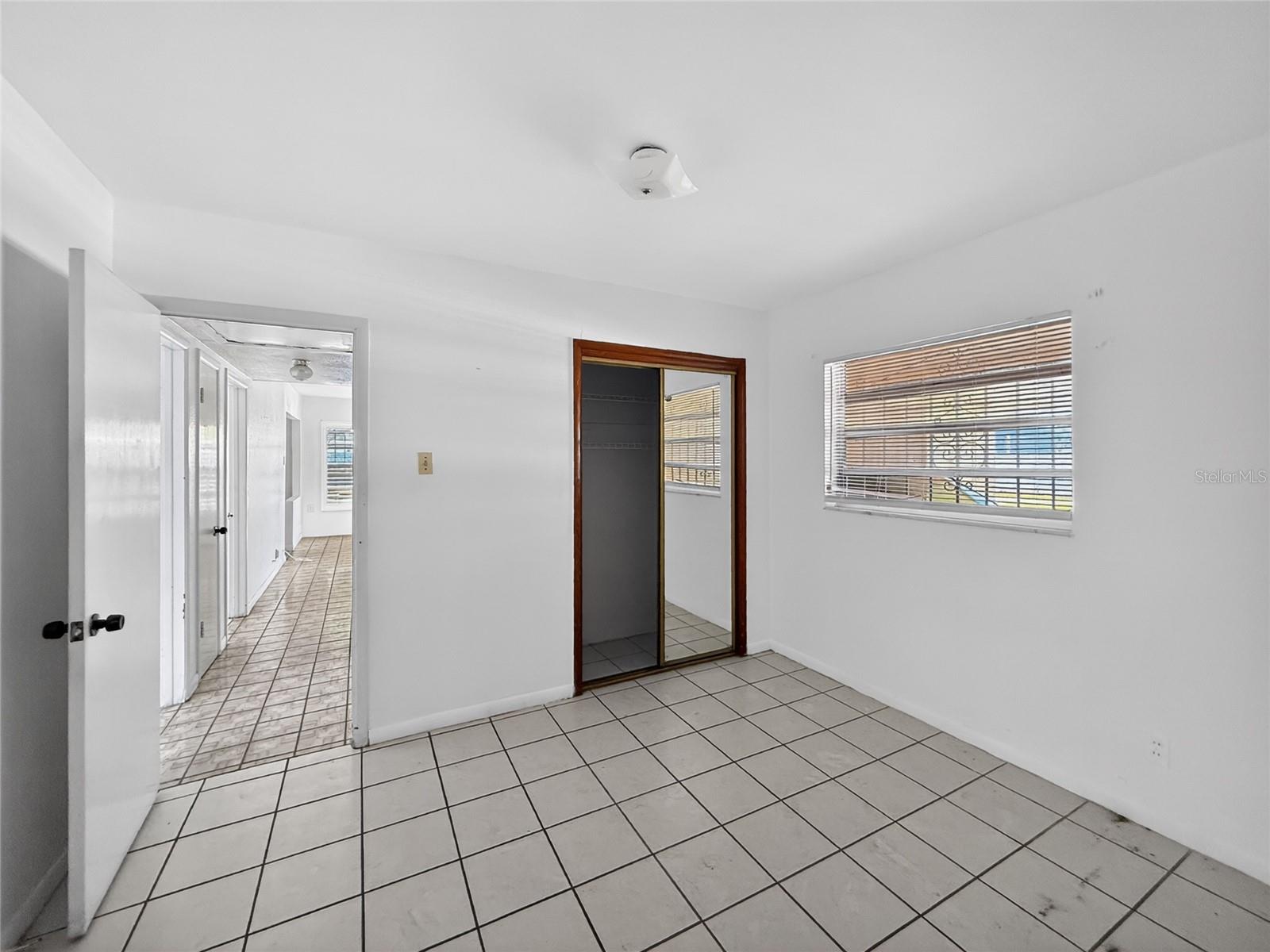 PINE CREST VILLA ADD 5 - Residential