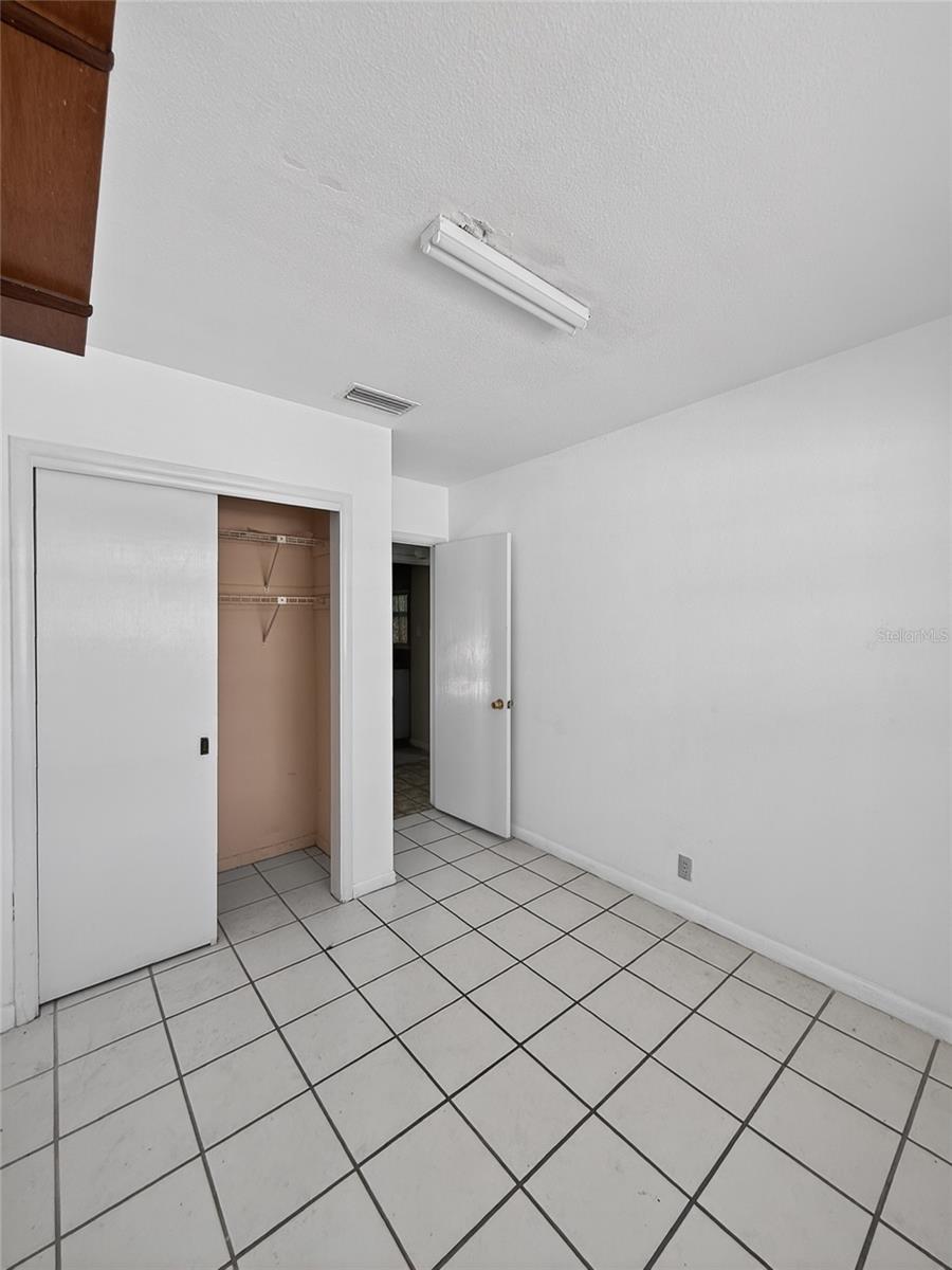 PINE CREST VILLA ADD 5 - Residential