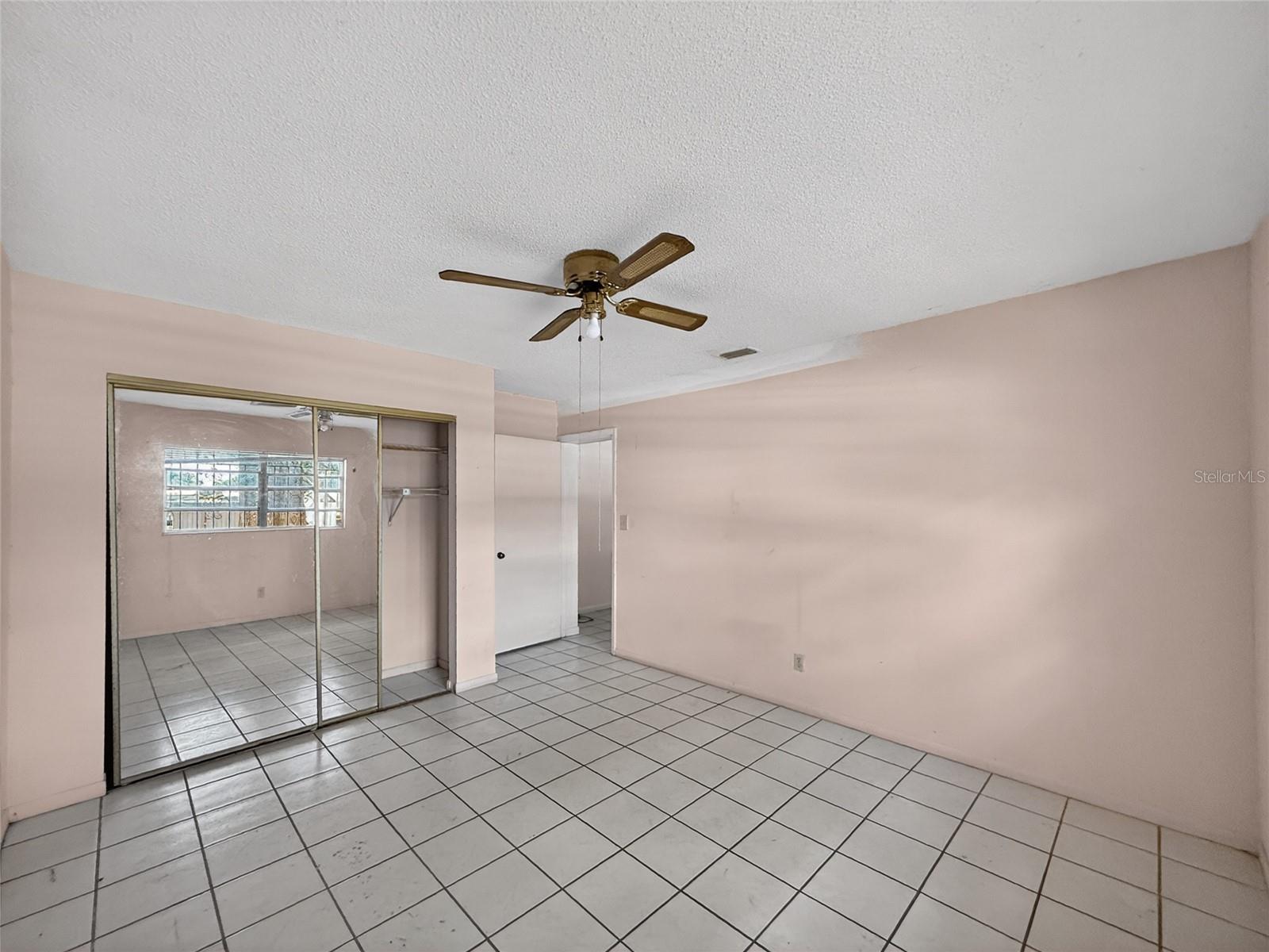 PINE CREST VILLA ADD 5 - Residential