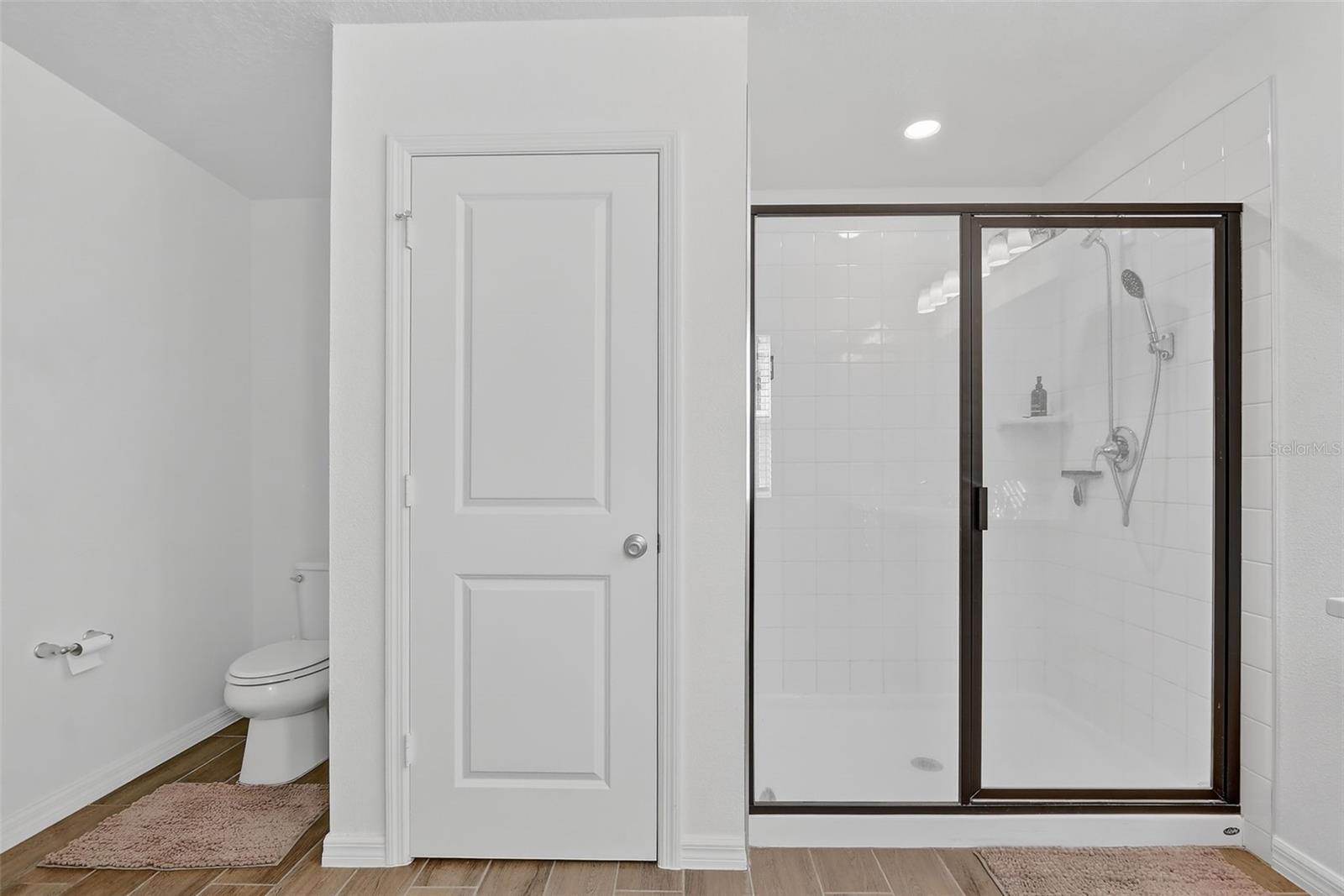 THE RESERVE AT LAKE RIDGE - Residential