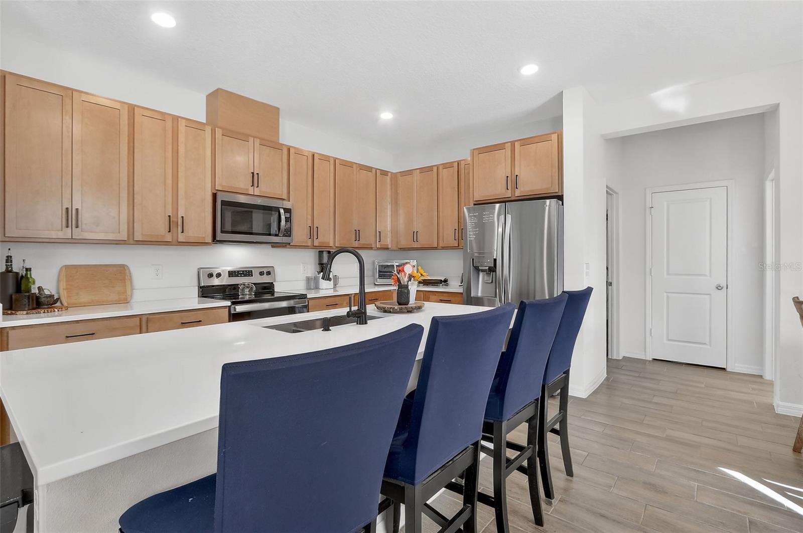 THE RESERVE AT LAKE RIDGE - Residential