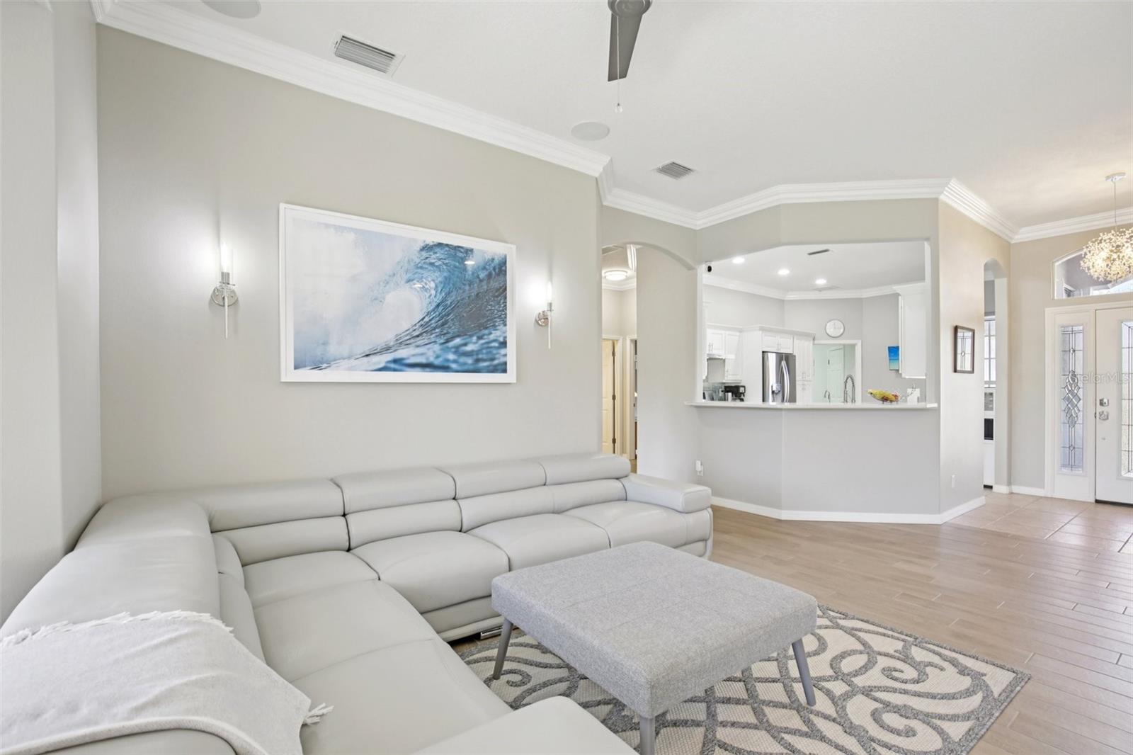 THE HAMPTONS - Residential