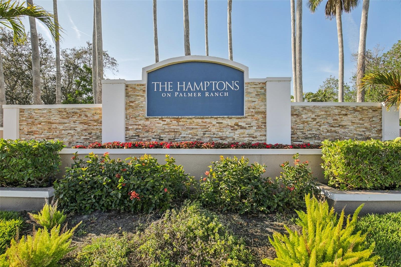 THE HAMPTONS - Residential