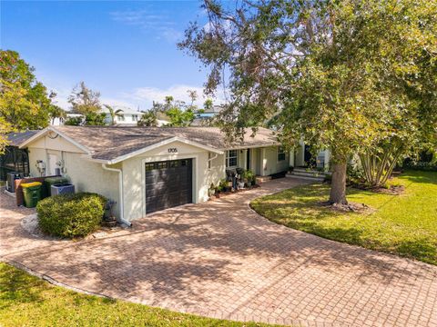 A home in SARASOTA