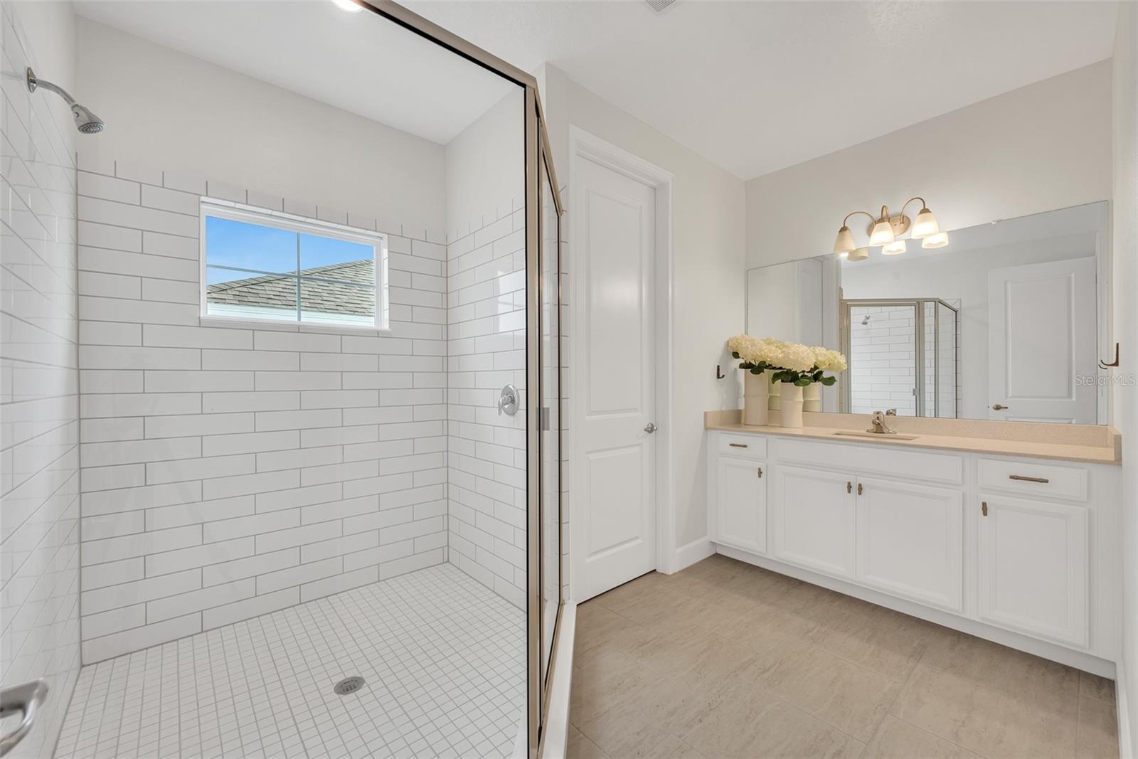 MIRABAY PRCL 8 - Residential Lease