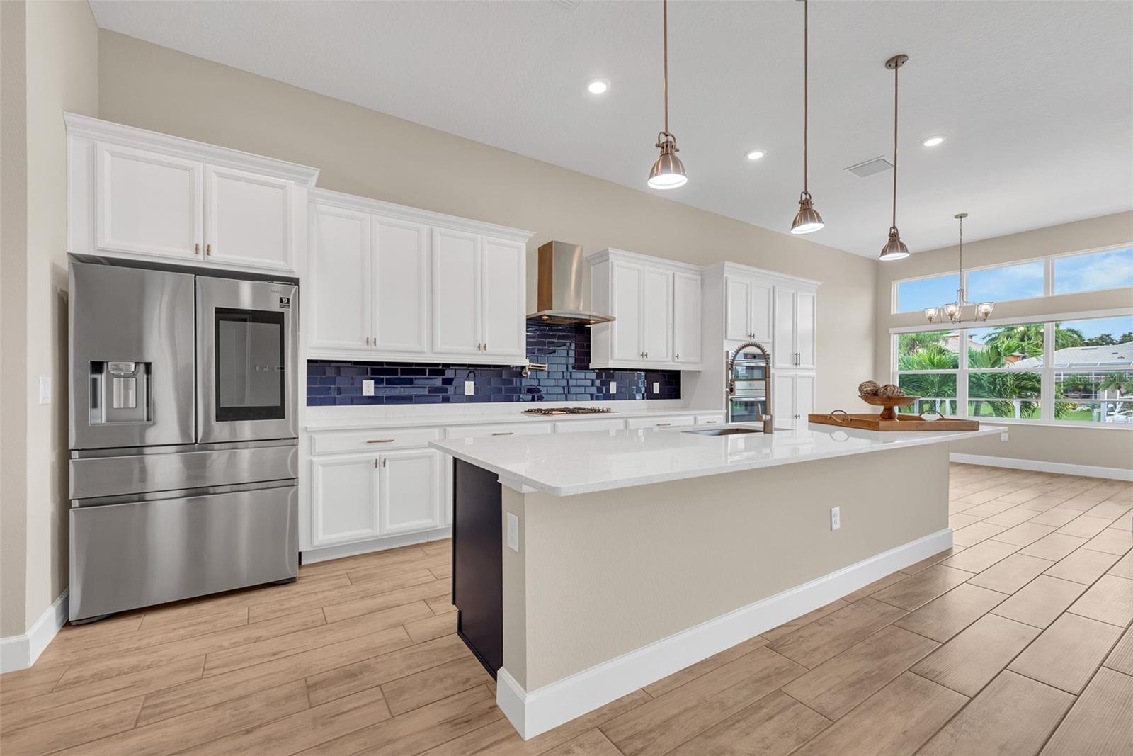 MIRABAY PRCL 8 - Residential Lease
