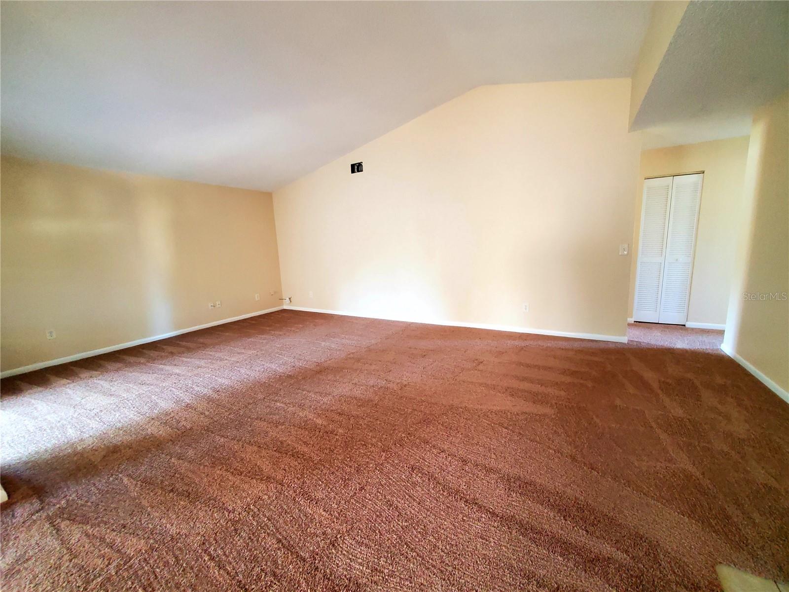 PALM COAST/BERNARD MDWS SEC 81 - Residential Lease