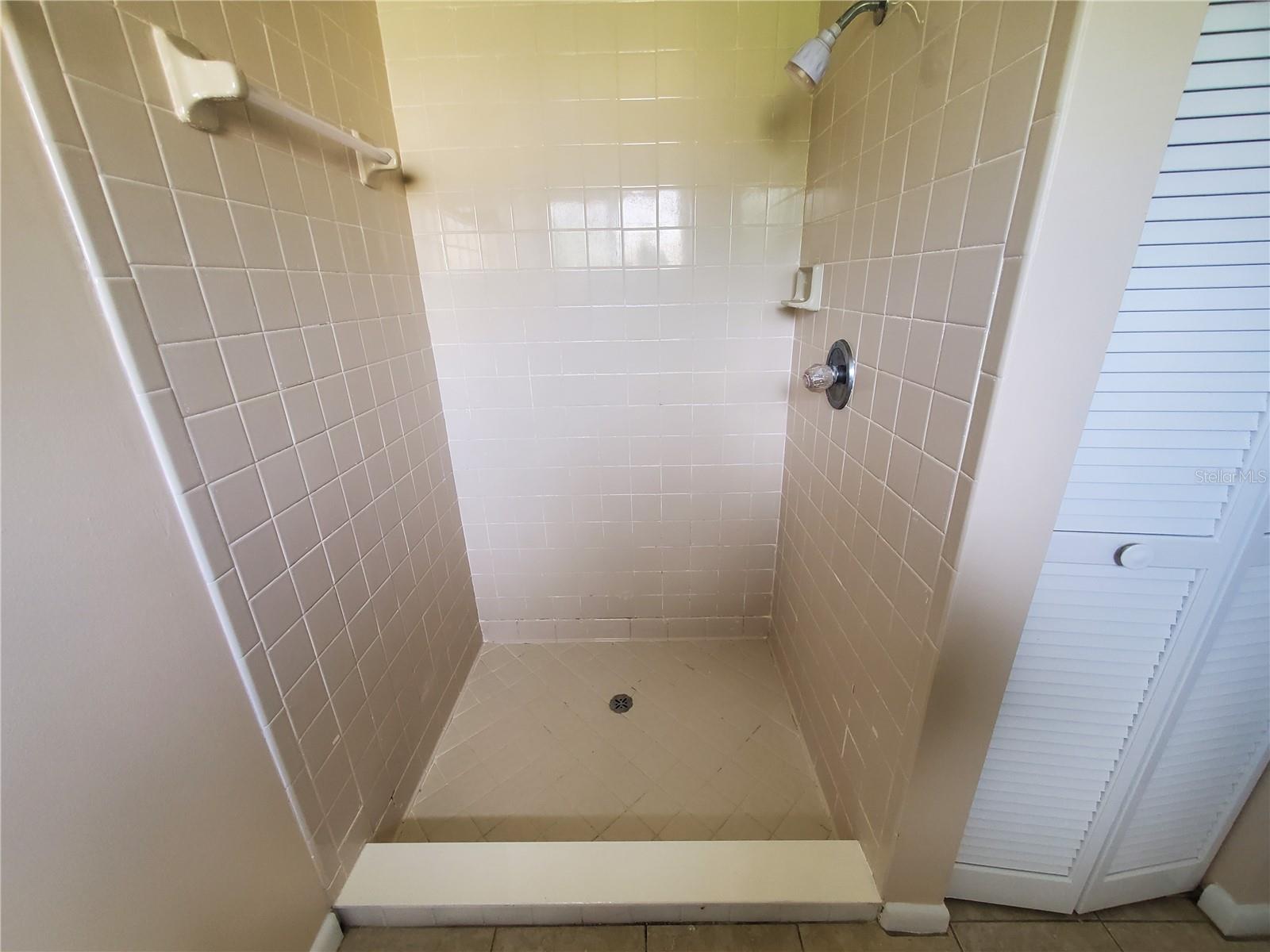 PALM COAST/BERNARD MDWS SEC 81 - Residential Lease