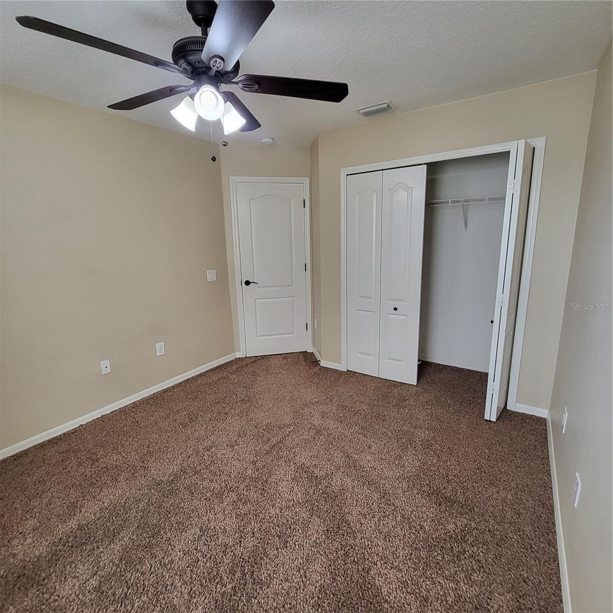 GRAND OAKS PH 02 UNIT 01 02 - Residential Lease