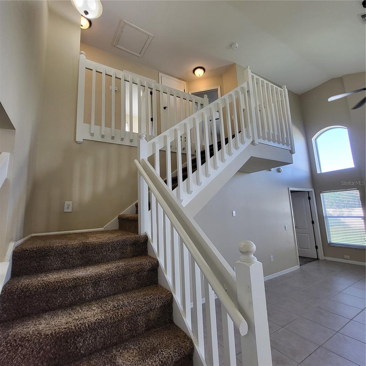 GRAND OAKS PH 02 UNIT 01 02 - Residential Lease