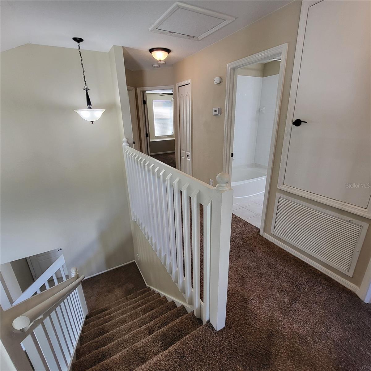 GRAND OAKS PH 02 UNIT 01 02 - Residential Lease