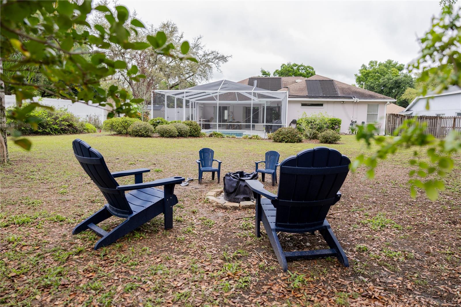 THERESA ARBOR - Residential