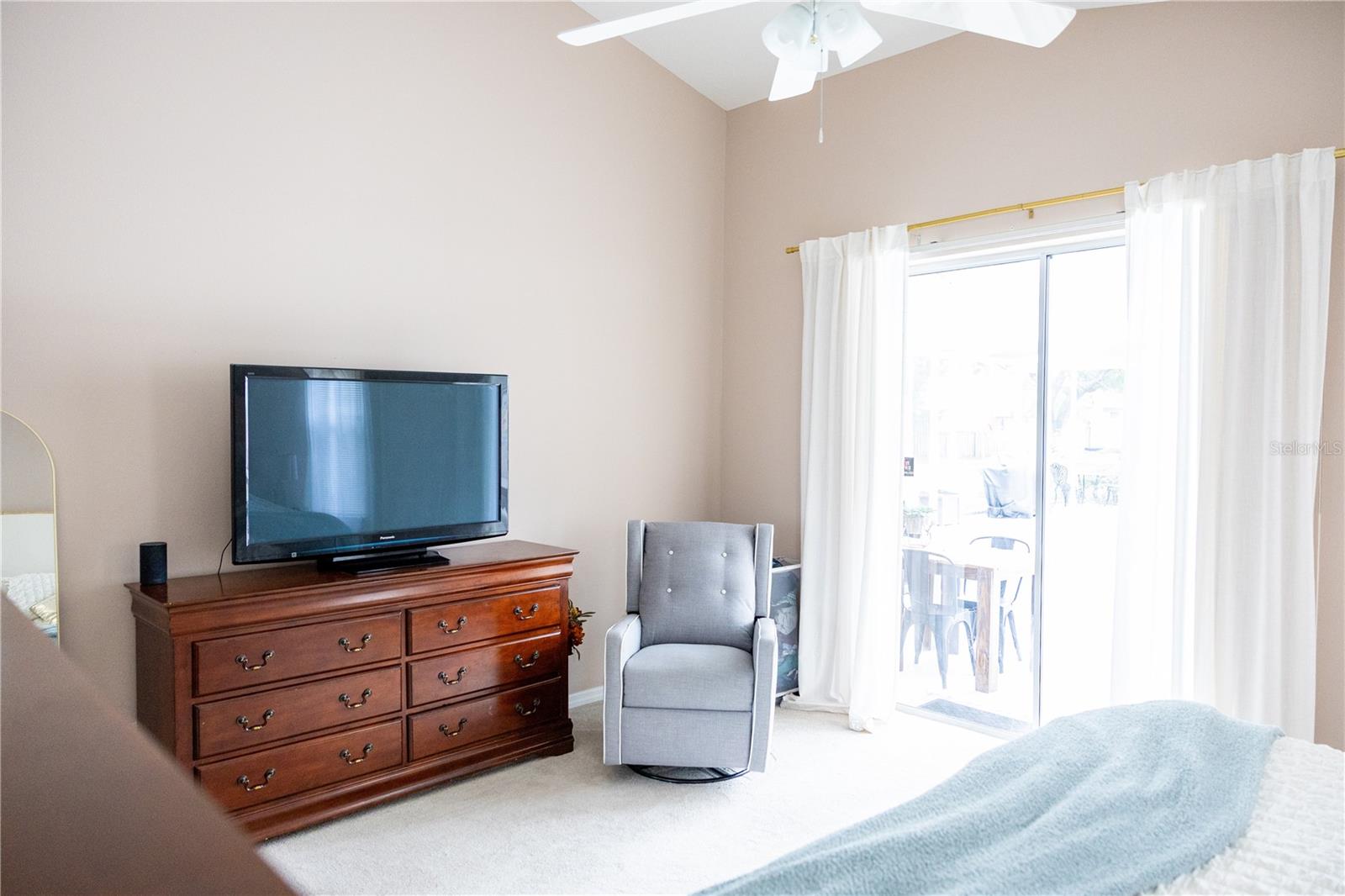 THERESA ARBOR - Residential