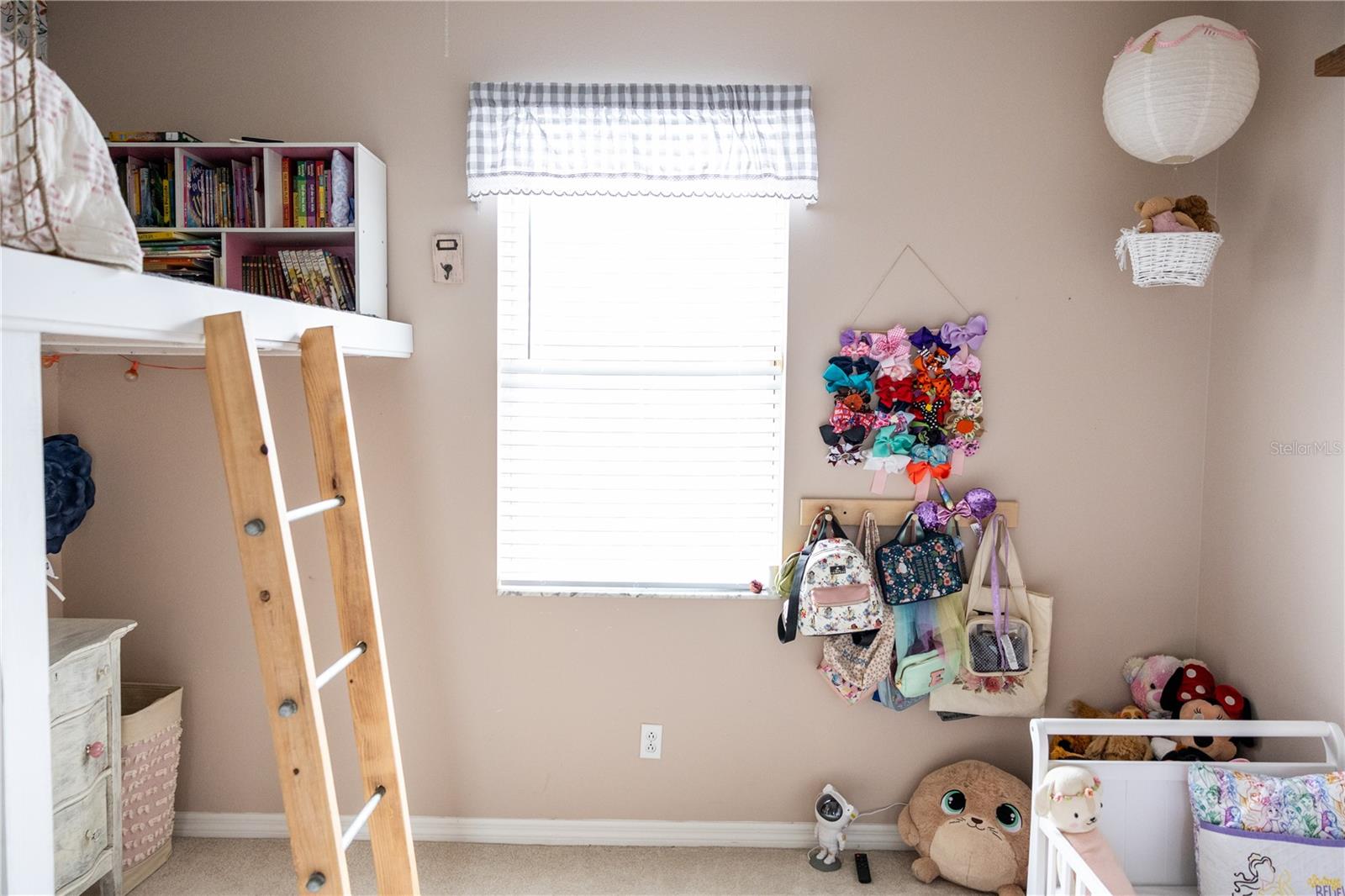 THERESA ARBOR - Residential