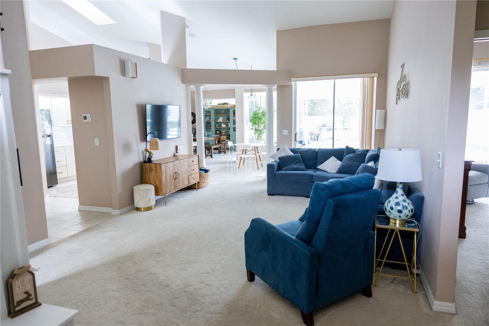 THERESA ARBOR - Residential