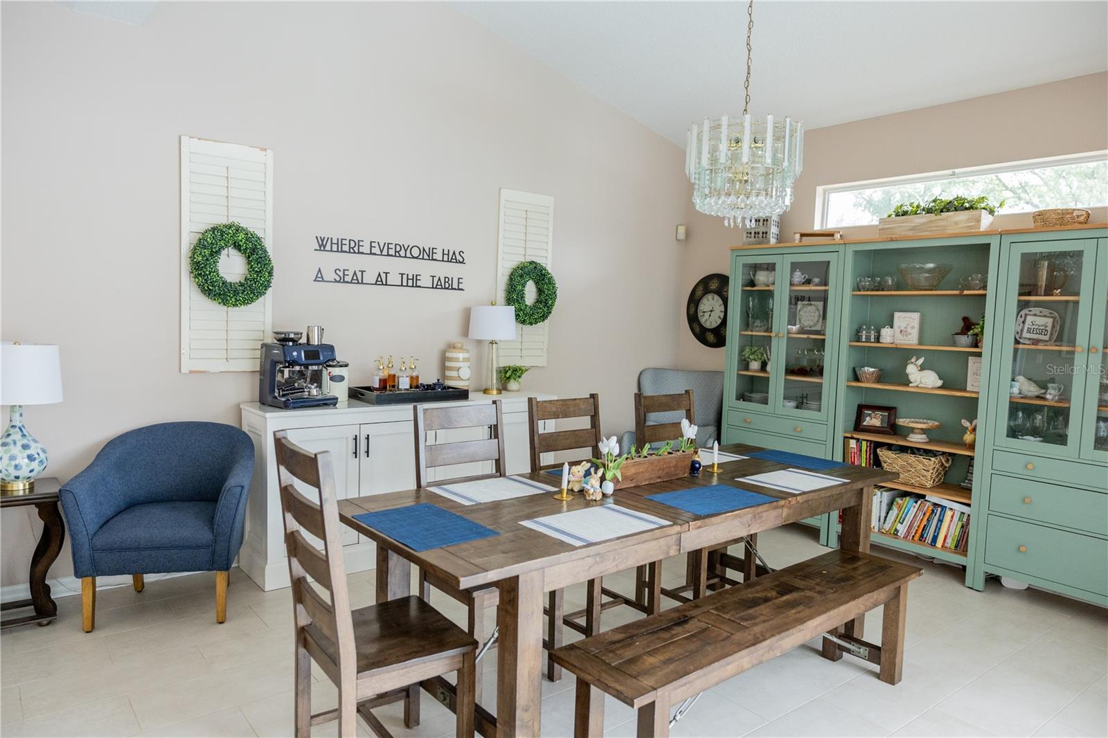 THERESA ARBOR - Residential