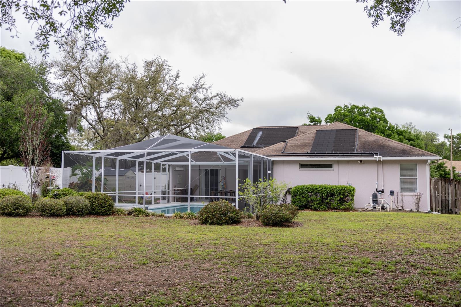 THERESA ARBOR - Residential