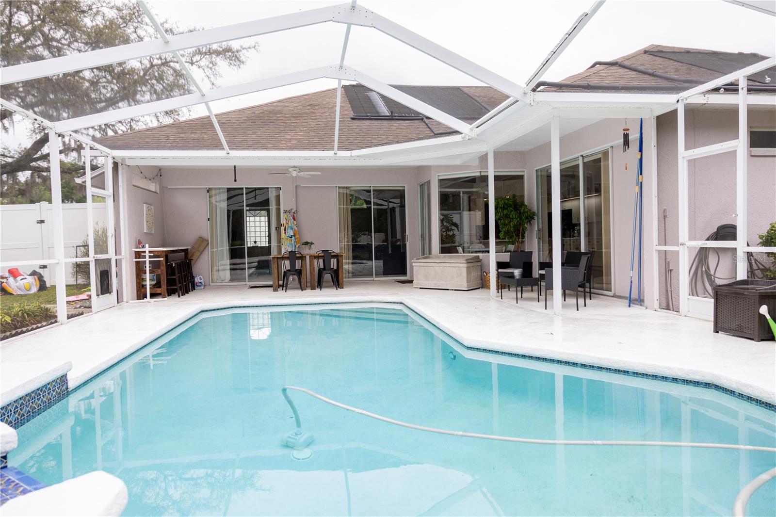 THERESA ARBOR - Residential