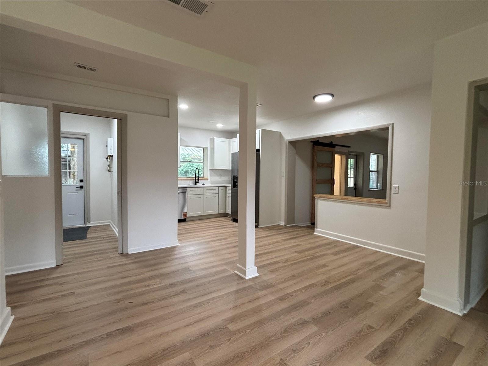 2035 VOLTAIRE STREET