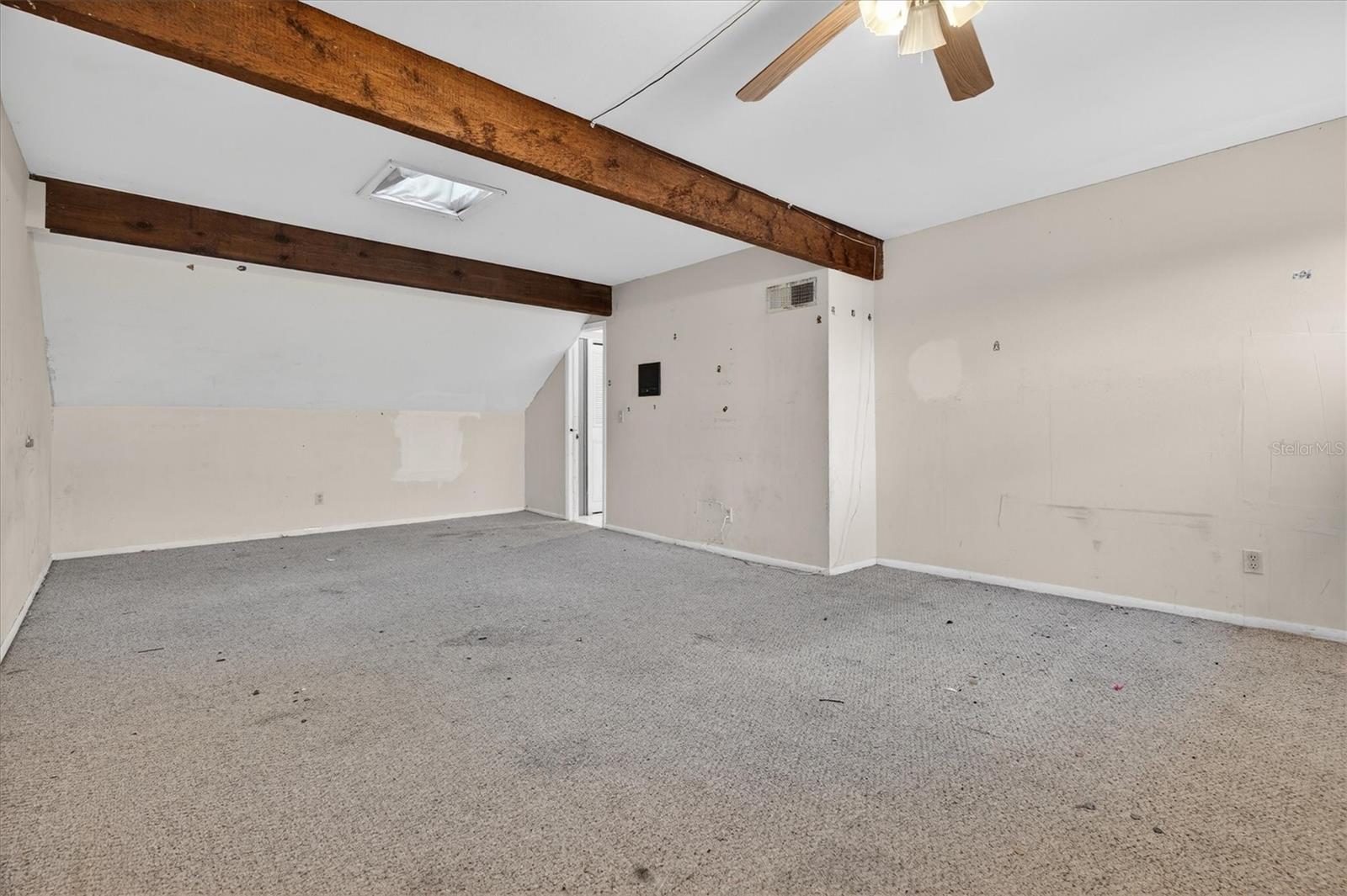 ORIENTA POINT CONDO 1 - Residential