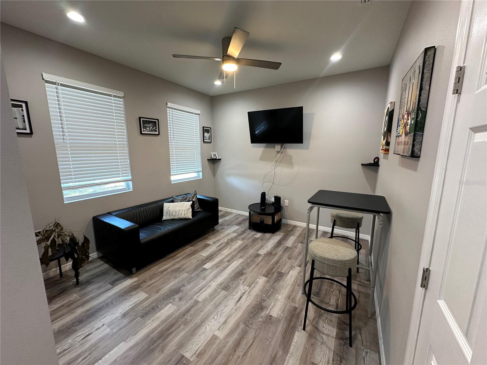 THIRTY FIFTH STREET CIRCLE SUB - Residential Lease