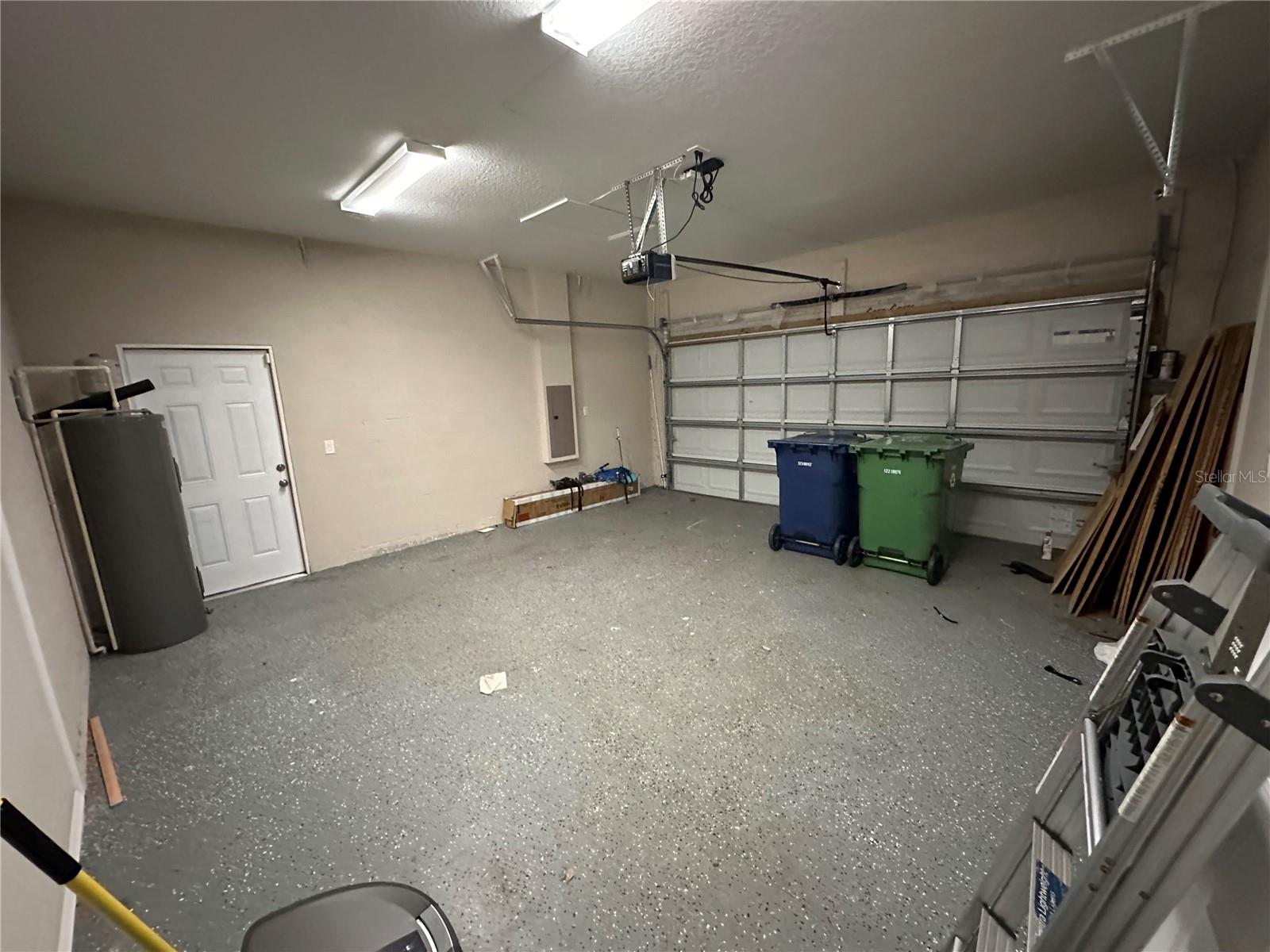 THIRTY FIFTH STREET CIRCLE SUB - Residential Lease