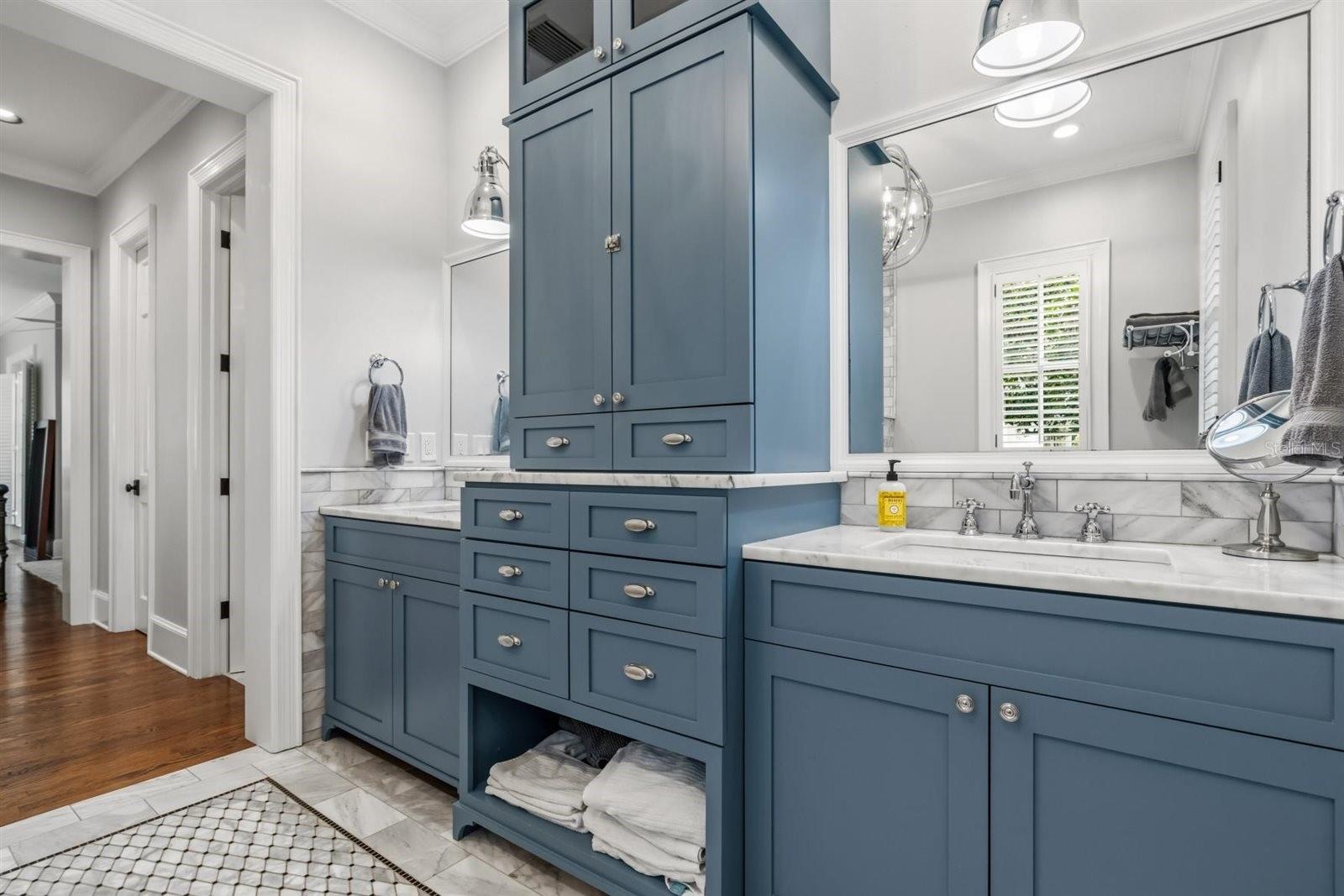 EDGEWATER ESTATES - Residential