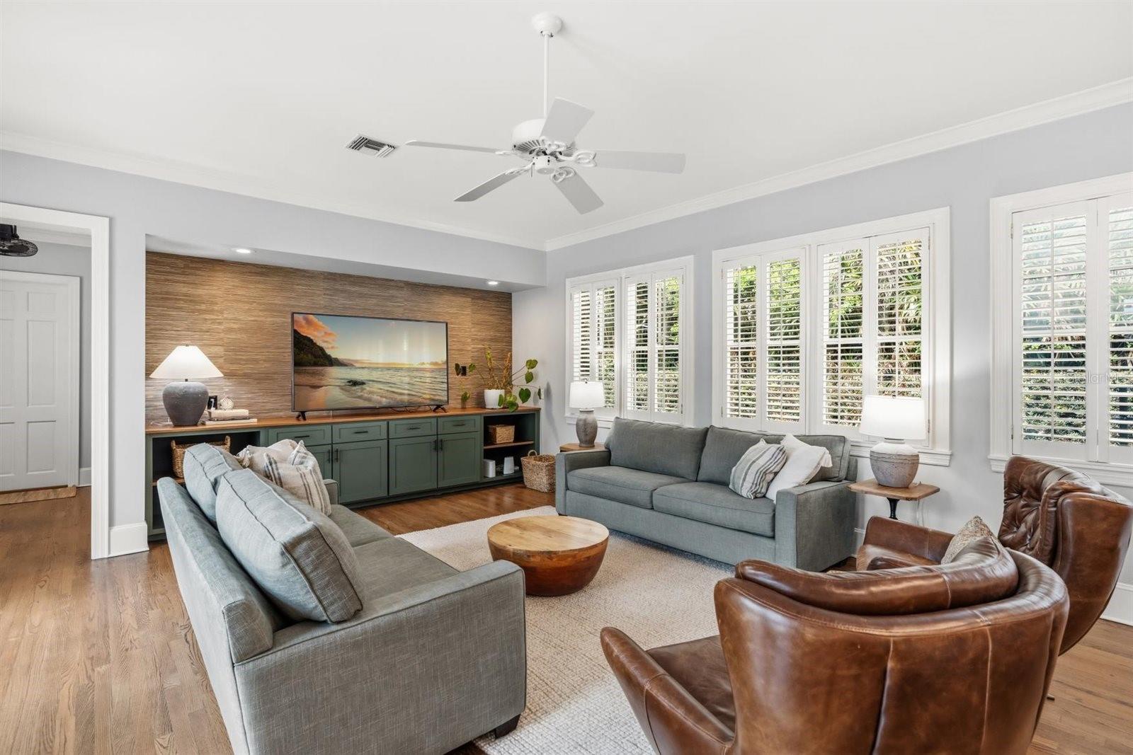 EDGEWATER ESTATES - Residential