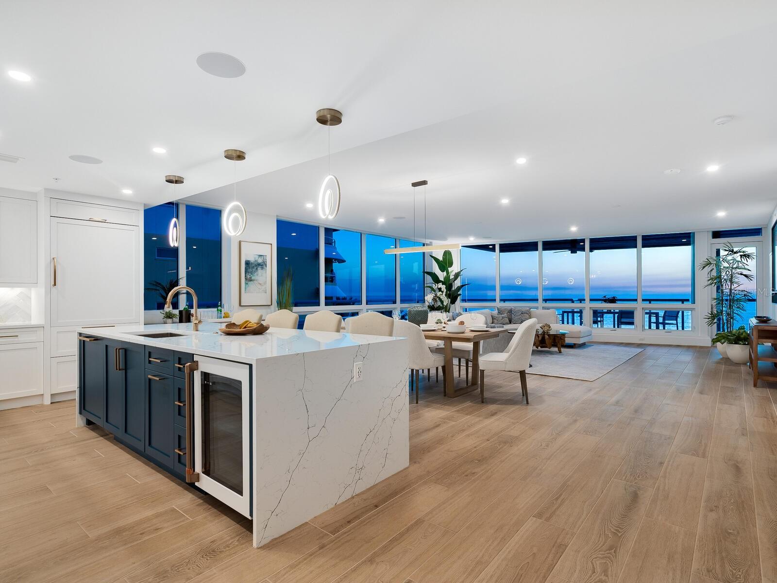 TEN35 SEASIDE - Residential