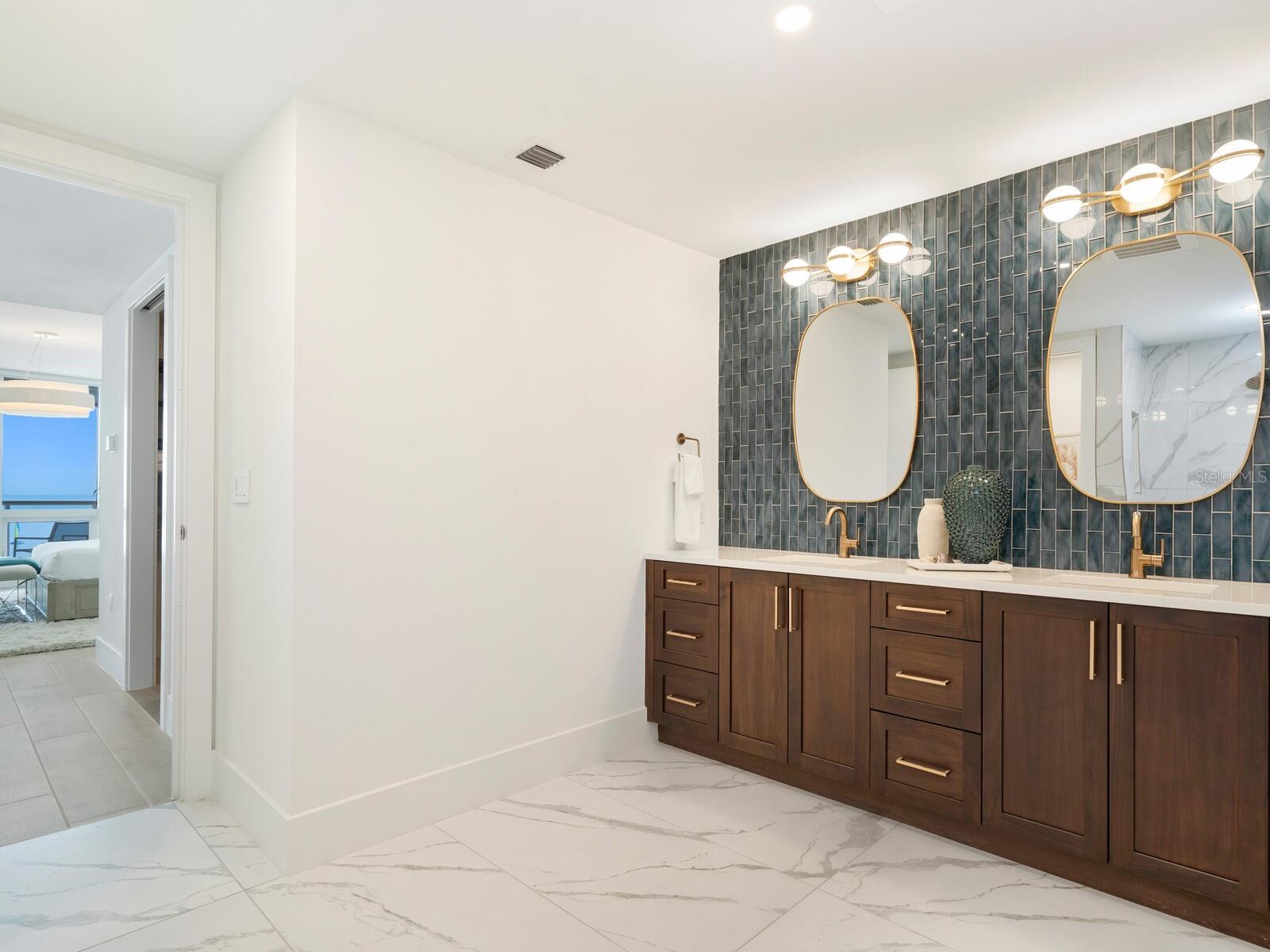 TEN35 SEASIDE - Residential