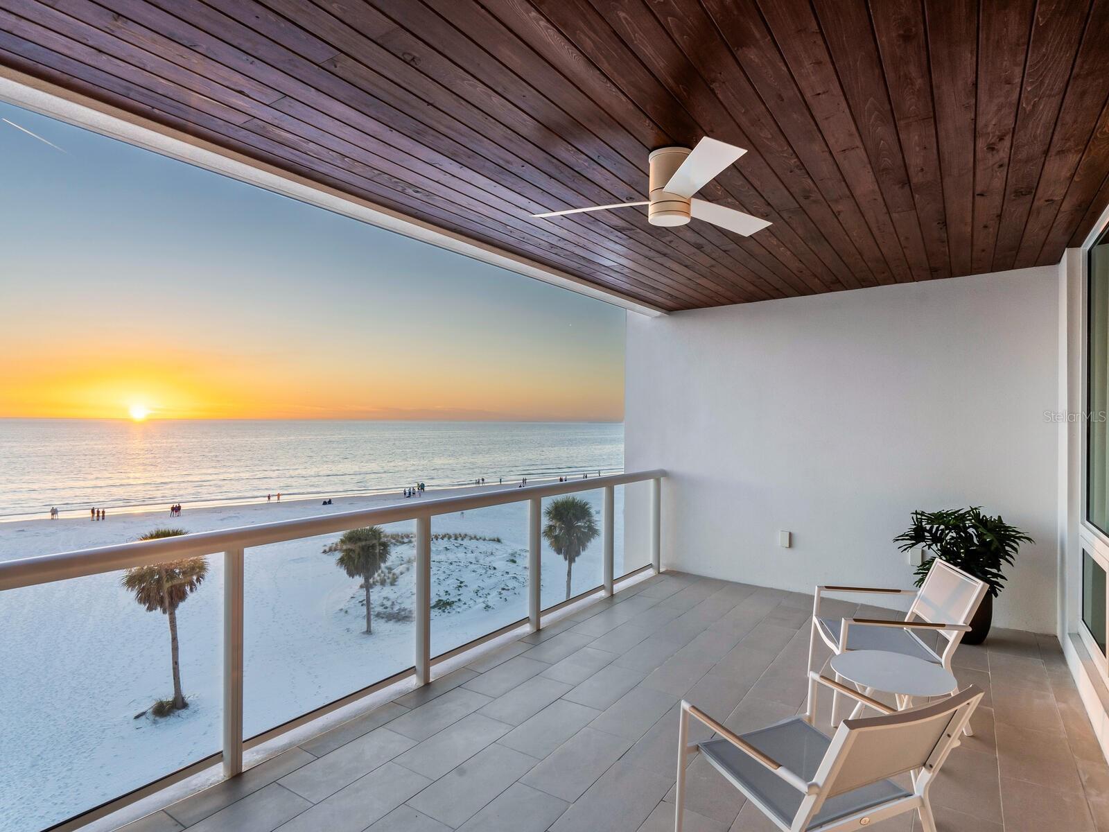 TEN35 SEASIDE - Residential