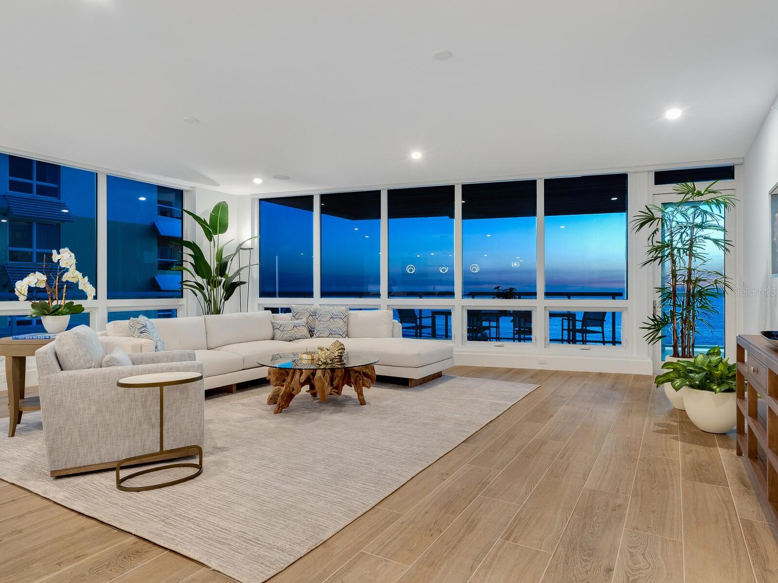 TEN35 SEASIDE - Residential