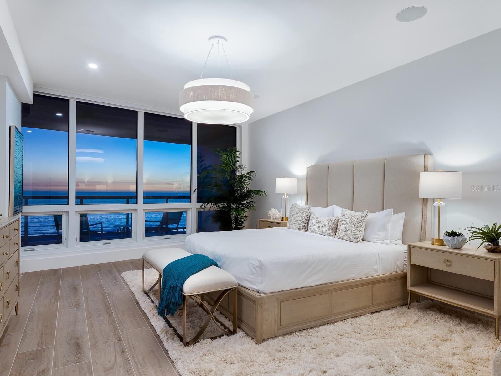 TEN35 SEASIDE - Residential