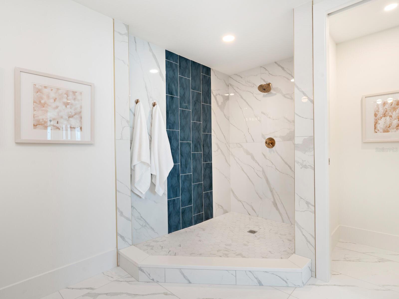 TEN35 SEASIDE - Residential